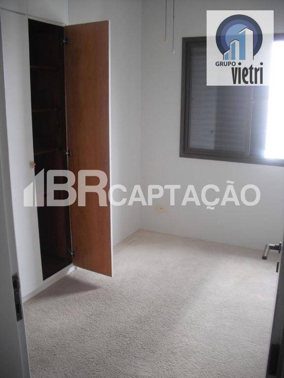 Apartamento à venda com 3 quartos, 210m² - Foto 2