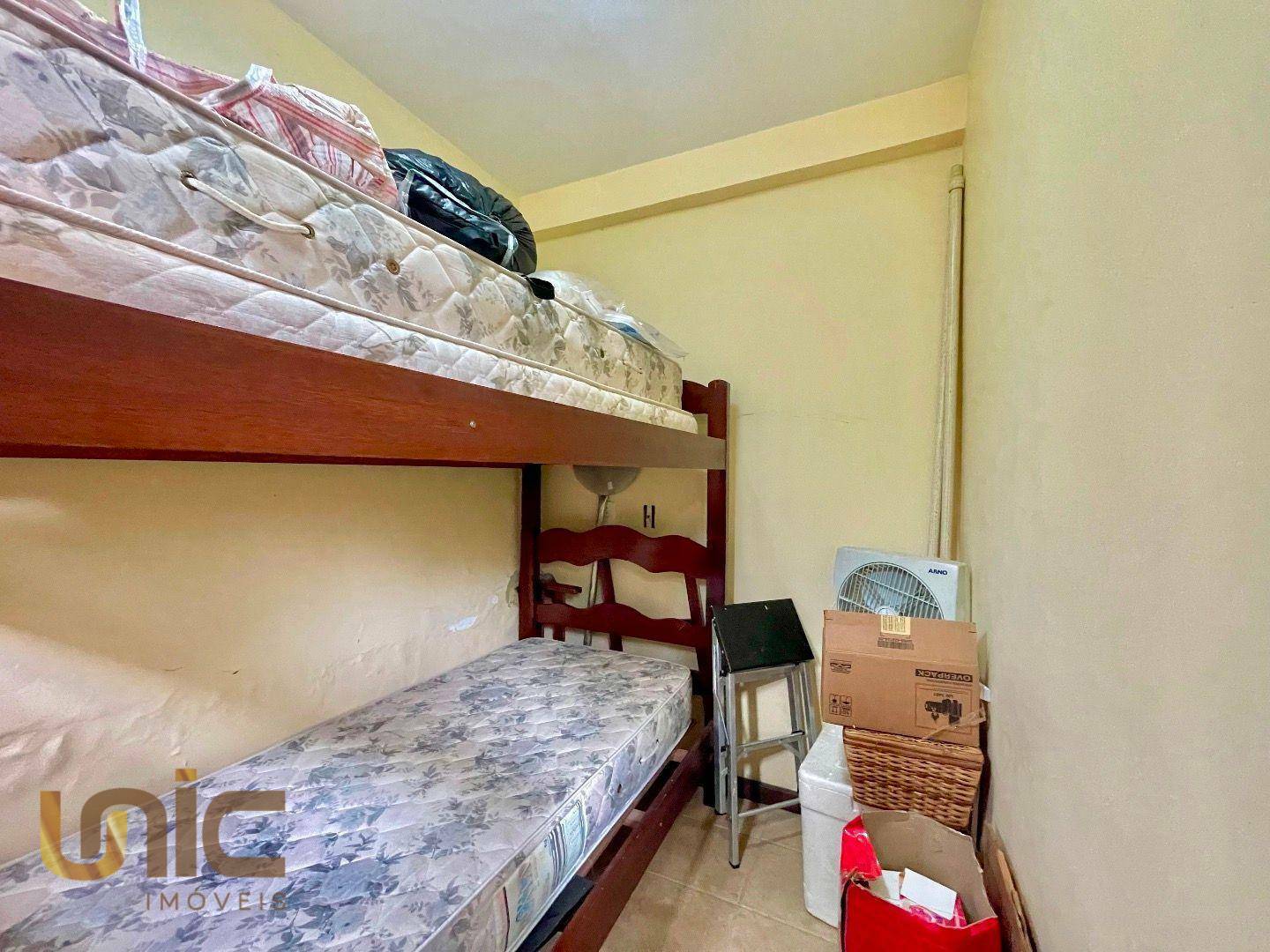 Casa de Condomínio à venda com 4 quartos, 187m² - Foto 16