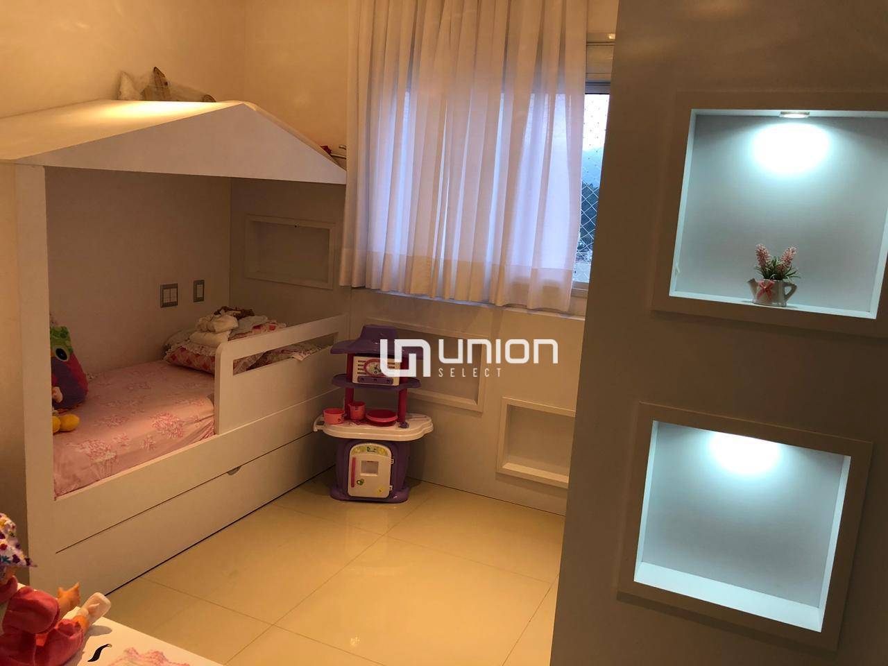 Apartamento à venda com 4 quartos, 156m² - Foto 11