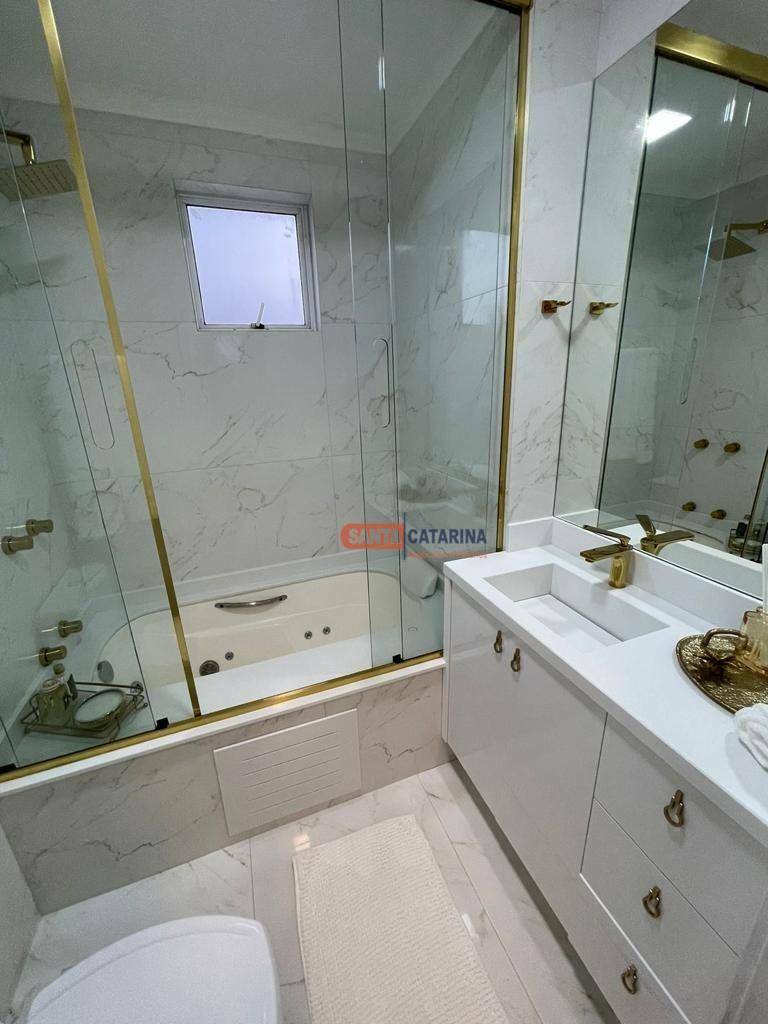 Apartamento à venda com 4 quartos, 225m² - Foto 16