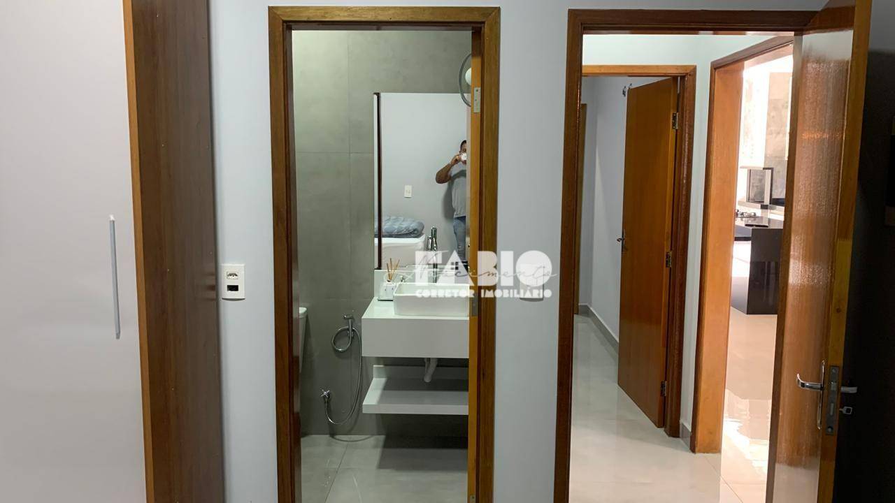 Casa à venda com 2 quartos, 140m² - Foto 26