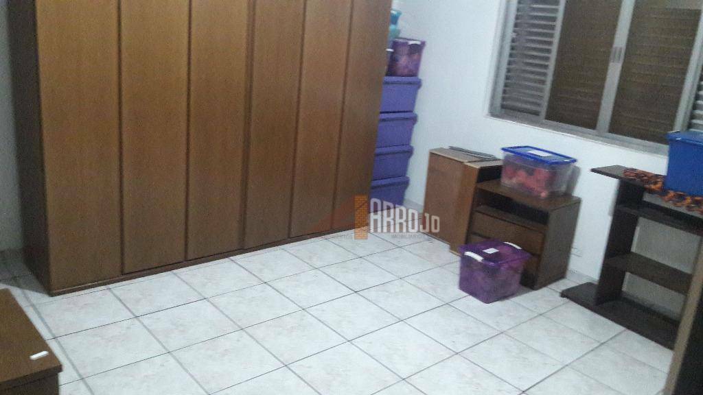 Casa à venda com 2 quartos, 208m² - Foto 13