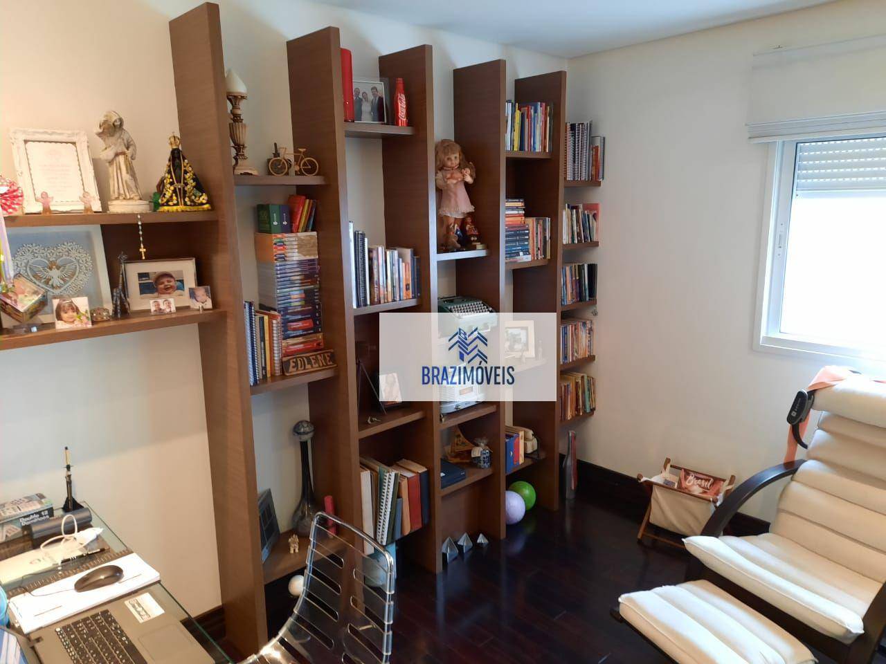 Apartamento à venda com 3 quartos, 142m² - Foto 18