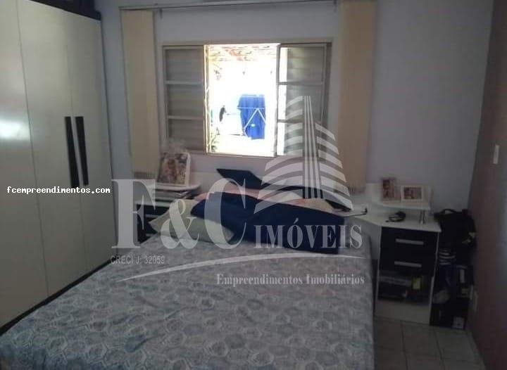 Sobrado à venda com 5 quartos, 250m² - Foto 11