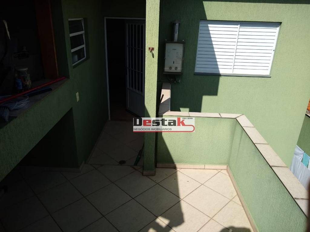 Sobrado à venda com 3 quartos, 210m² - Foto 14