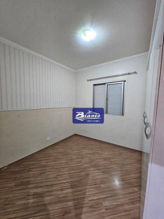 Apartamento à venda com 3 quartos, 75m² - Foto 7