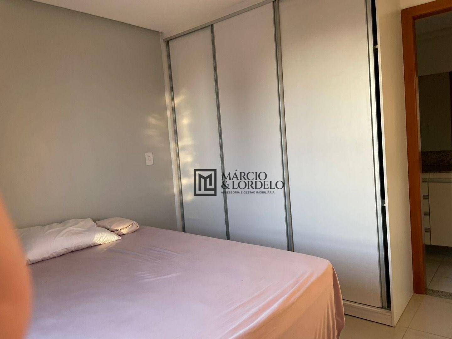 Apartamento à venda com 2 quartos, 78m² - Foto 3