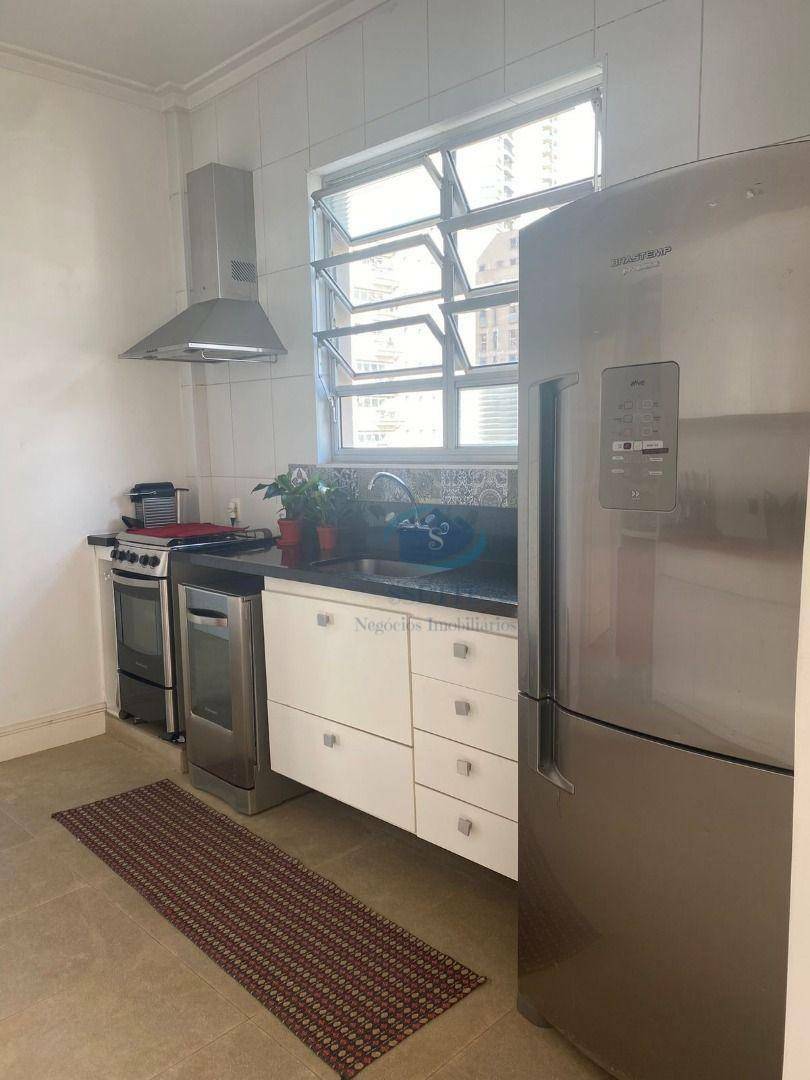 Apartamento para alugar com 2 quartos, 112m² - Foto 8