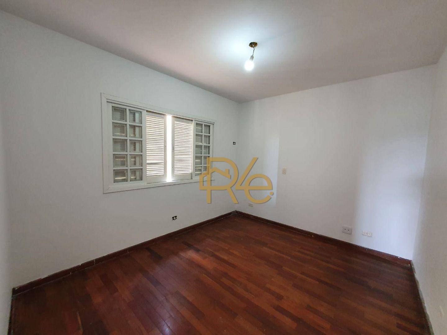 Casa de Condomínio à venda com 4 quartos, 250m² - Foto 11