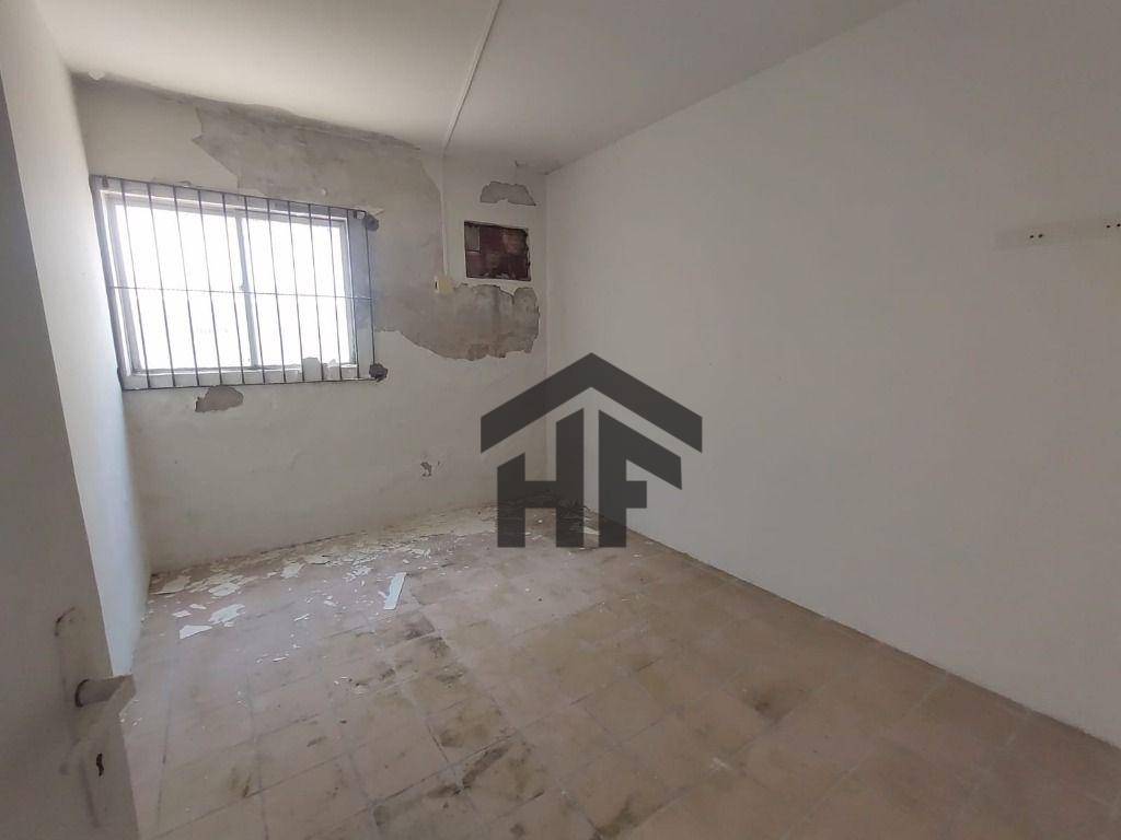 Apartamento à venda com 3 quartos, 76m² - Foto 4