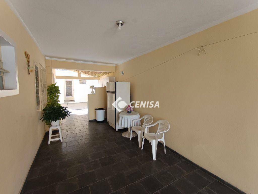 Casa à venda com 4 quartos, 220m² - Foto 12