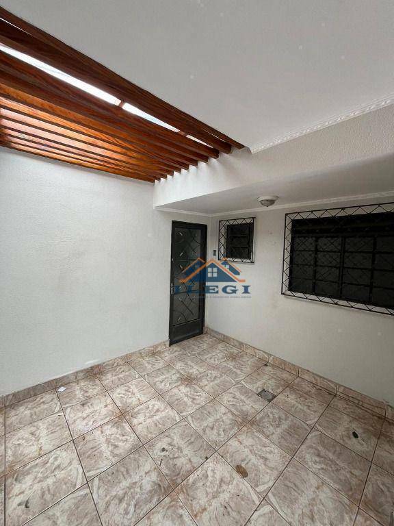 Casa à venda com 3 quartos, 162m² - Foto 24