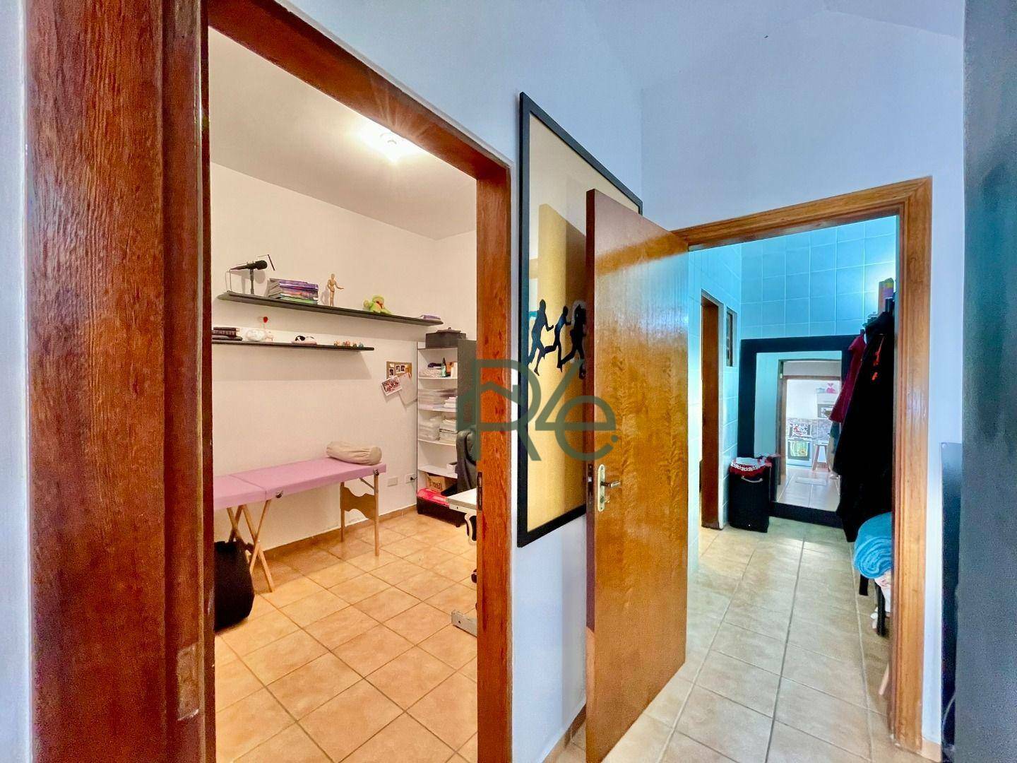 Casa de Condomínio à venda com 3 quartos, 233m² - Foto 37