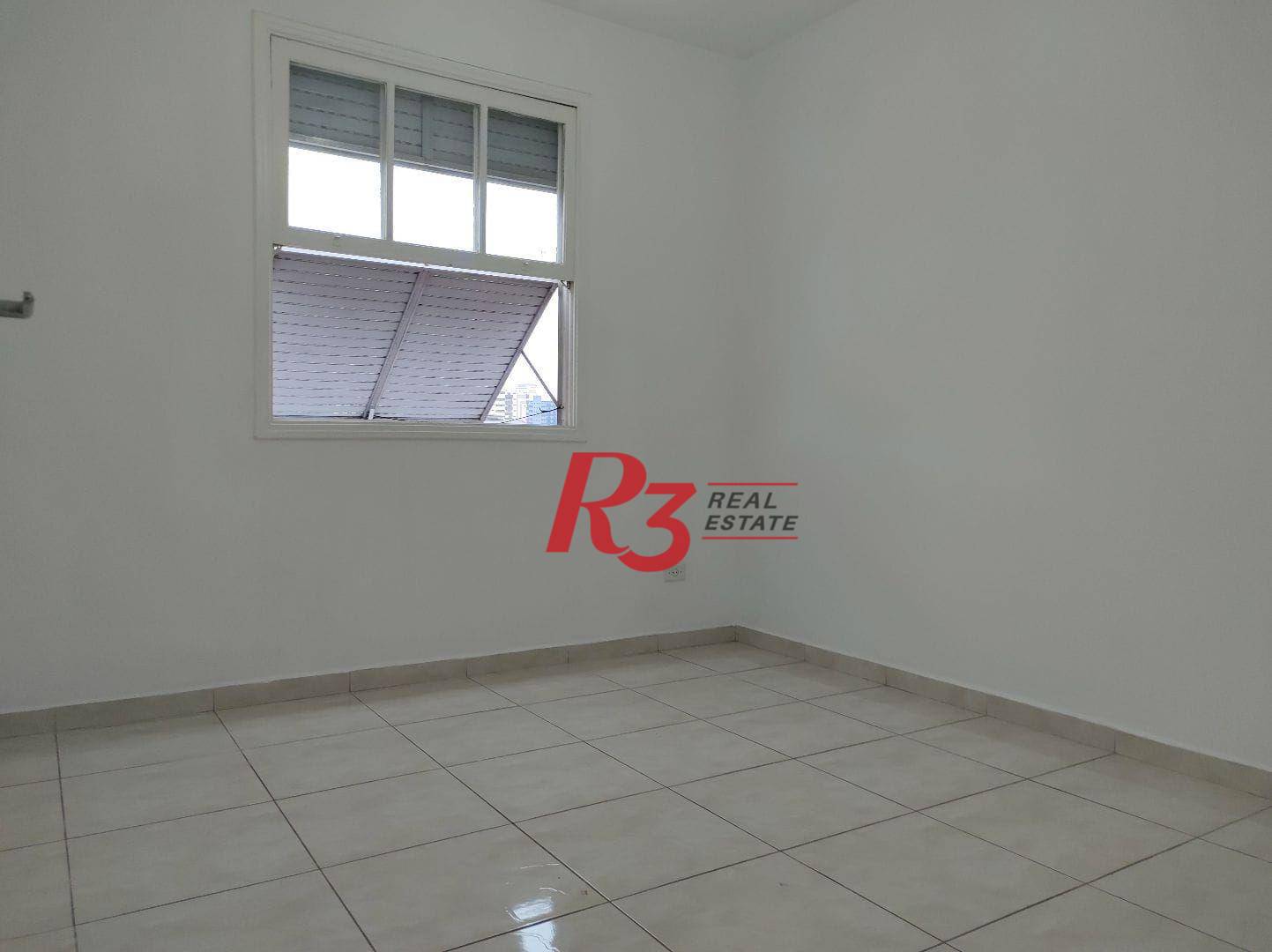 Apartamento à venda com 2 quartos, 62m² - Foto 3