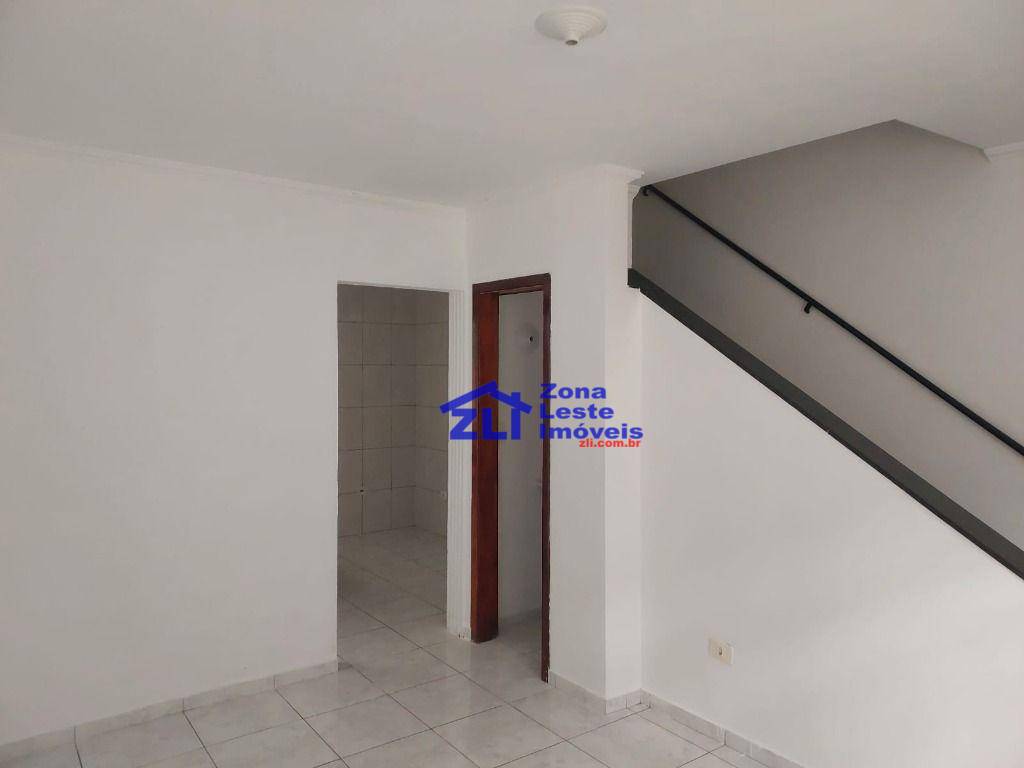 Sobrado para alugar com 2 quartos, 65m² - Foto 5