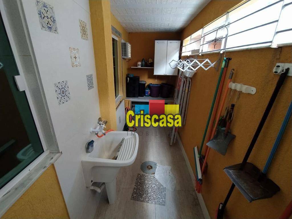 Casa à venda com 5 quartos, 240m² - Foto 7