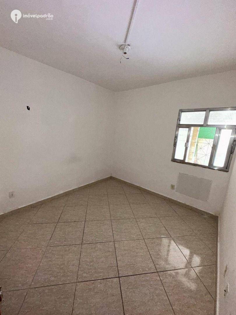 Casa à venda com 3 quartos, 150m² - Foto 11