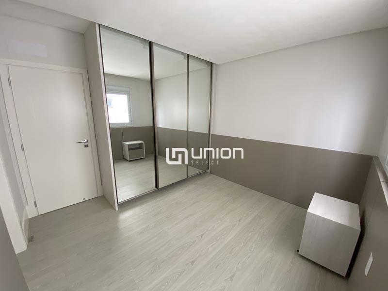 Apartamento à venda com 4 quartos, 237m² - Foto 24