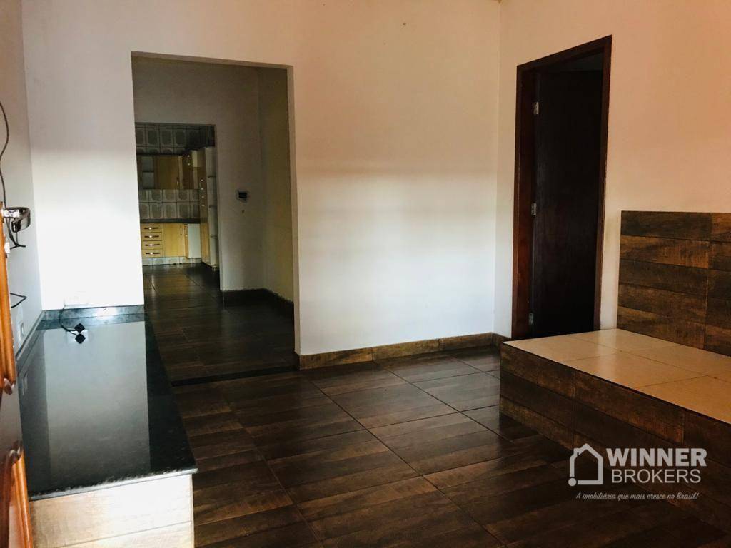 Casa para alugar com 3 quartos, 177m² - Foto 18