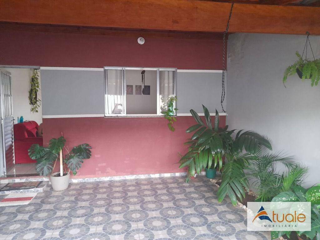 Casa para alugar com 2 quartos, 55m² - Foto 1