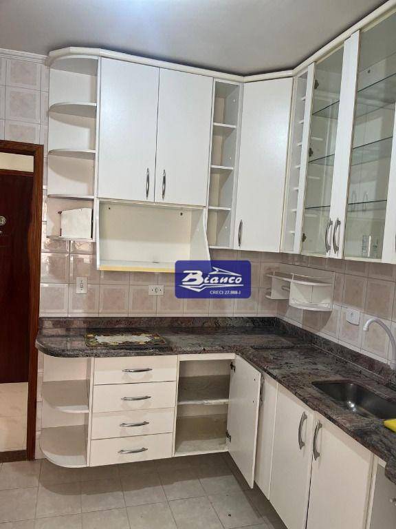 Apartamento para alugar com 2 quartos, 75m² - Foto 26