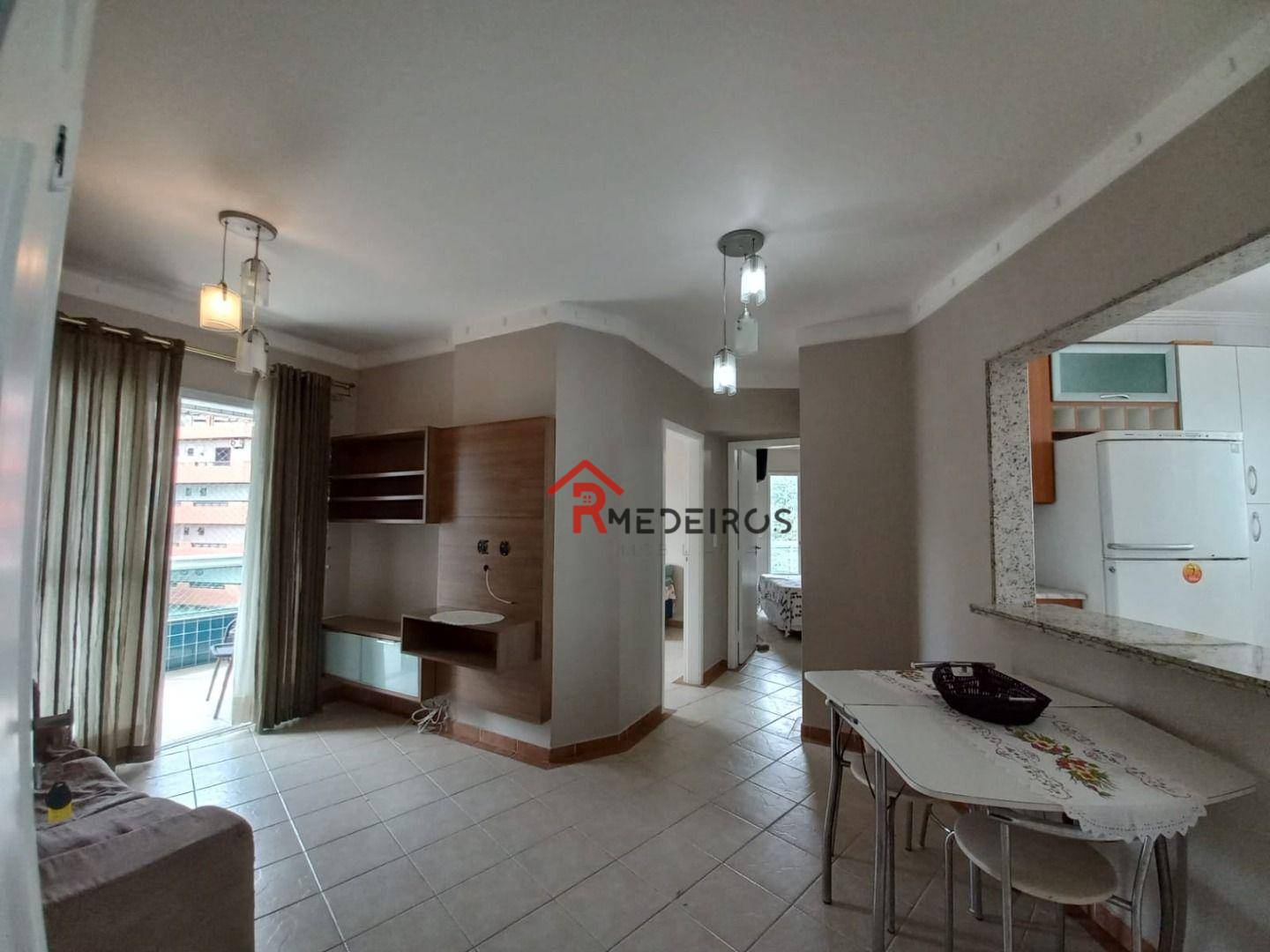 Apartamento à venda com 2 quartos, 82m² - Foto 2