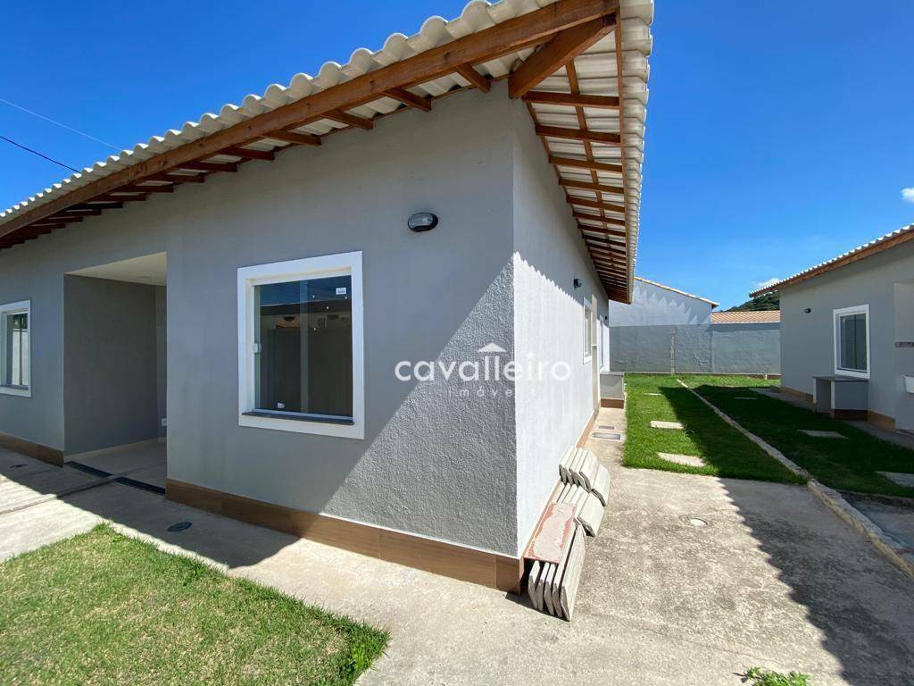 Casa à venda com 2 quartos, 60m² - Foto 2