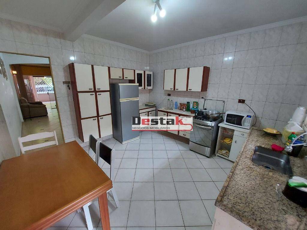 Sobrado à venda com 2 quartos, 160m² - Foto 10