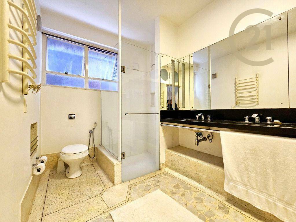 Apartamento à venda com 3 quartos, 276m² - Foto 34