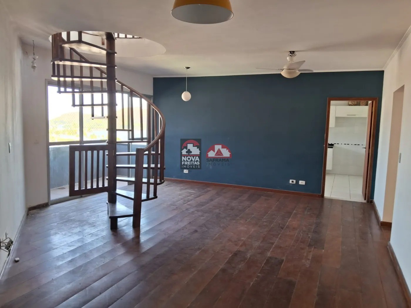 Apartamento para alugar com 2 quartos, 200m² - Foto 4