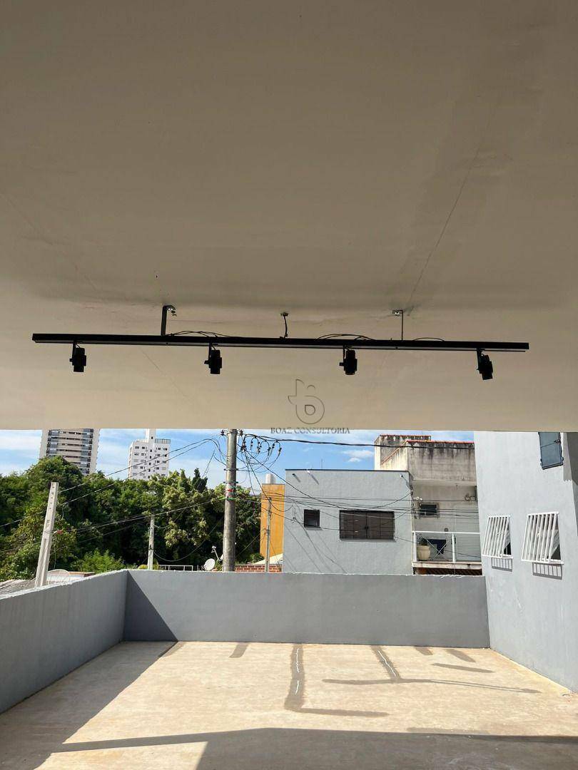 Casa à venda e aluguel com 3 quartos, 200m² - Foto 10