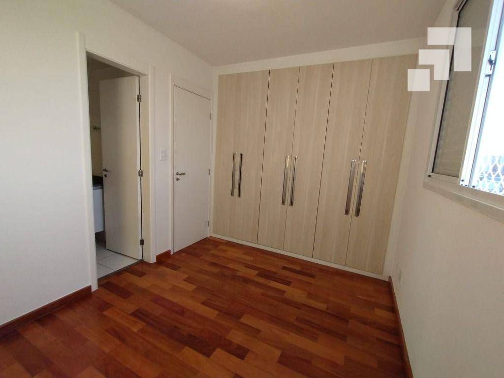Apartamento para alugar com 3 quartos, 70m² - Foto 17