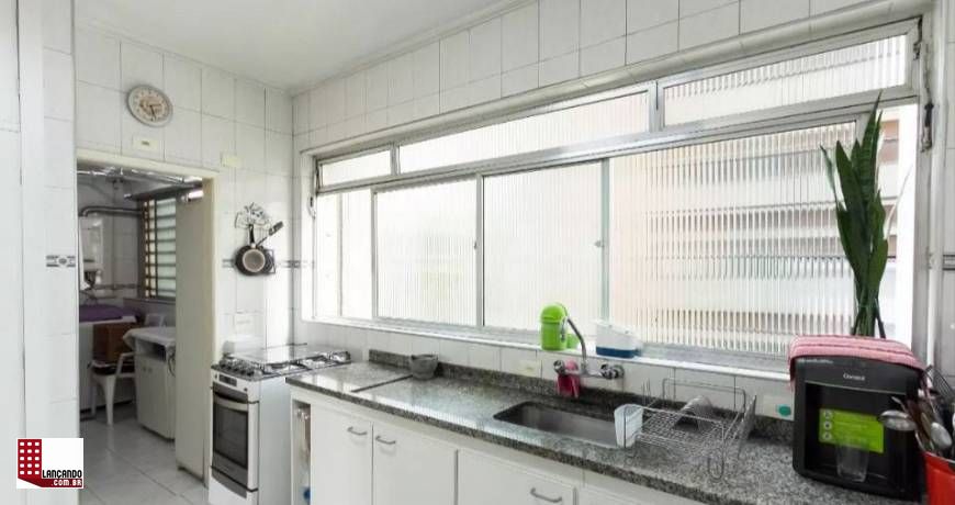 Apartamento à venda com 3 quartos, 128m² - Foto 2