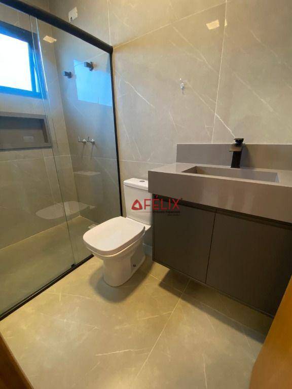 Casa de Condomínio para alugar com 3 quartos, 220m² - Foto 46