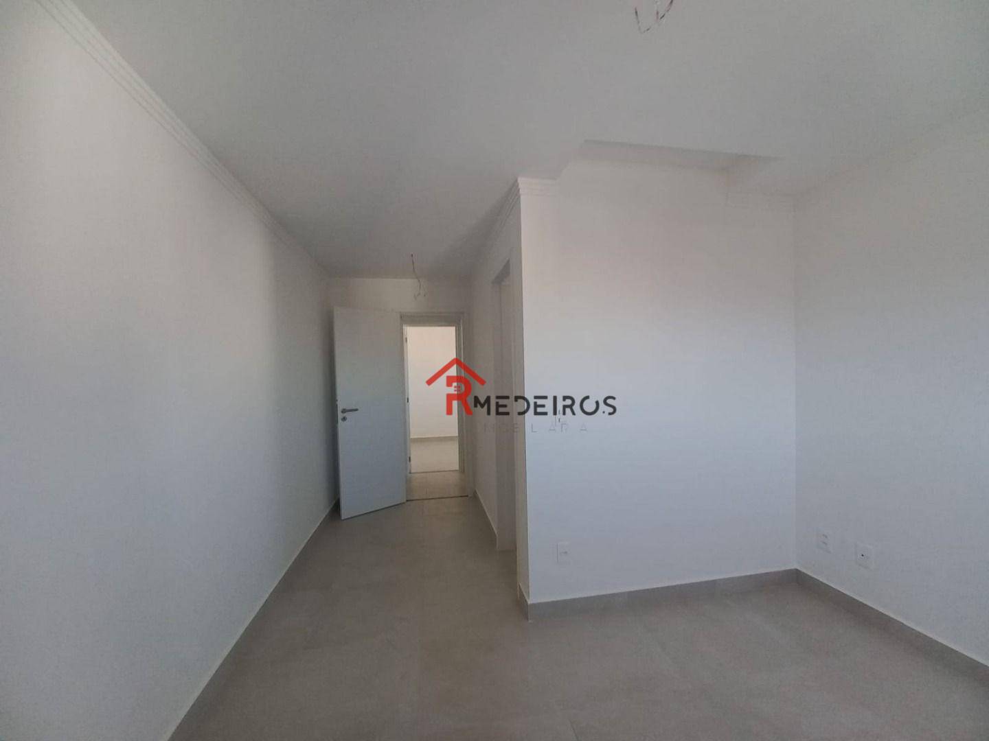 Apartamento à venda com 2 quartos, 77m² - Foto 12