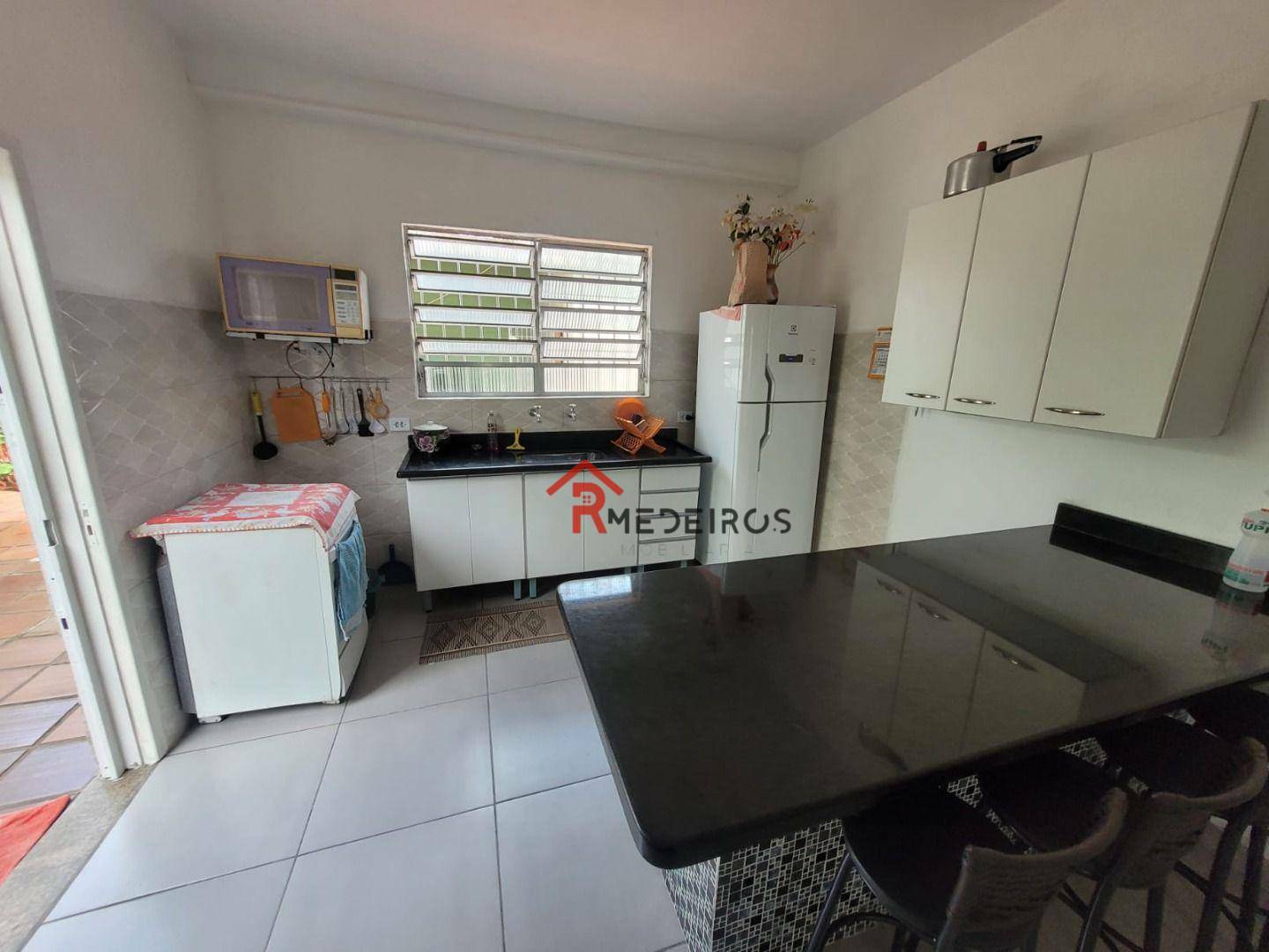 Casa à venda com 3 quartos, 130m² - Foto 4