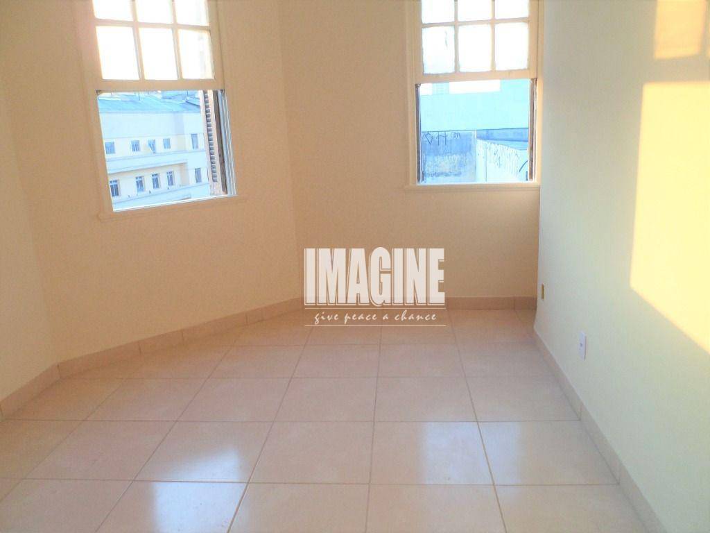 Apartamento à venda com 2 quartos, 84m² - Foto 1