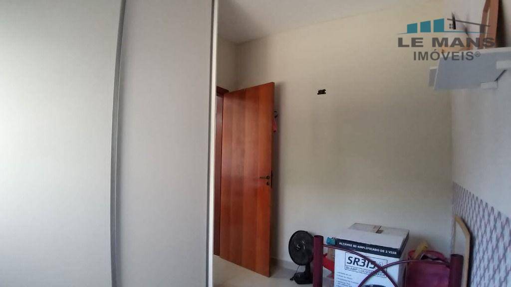 Casa à venda com 2 quartos, 100m² - Foto 18