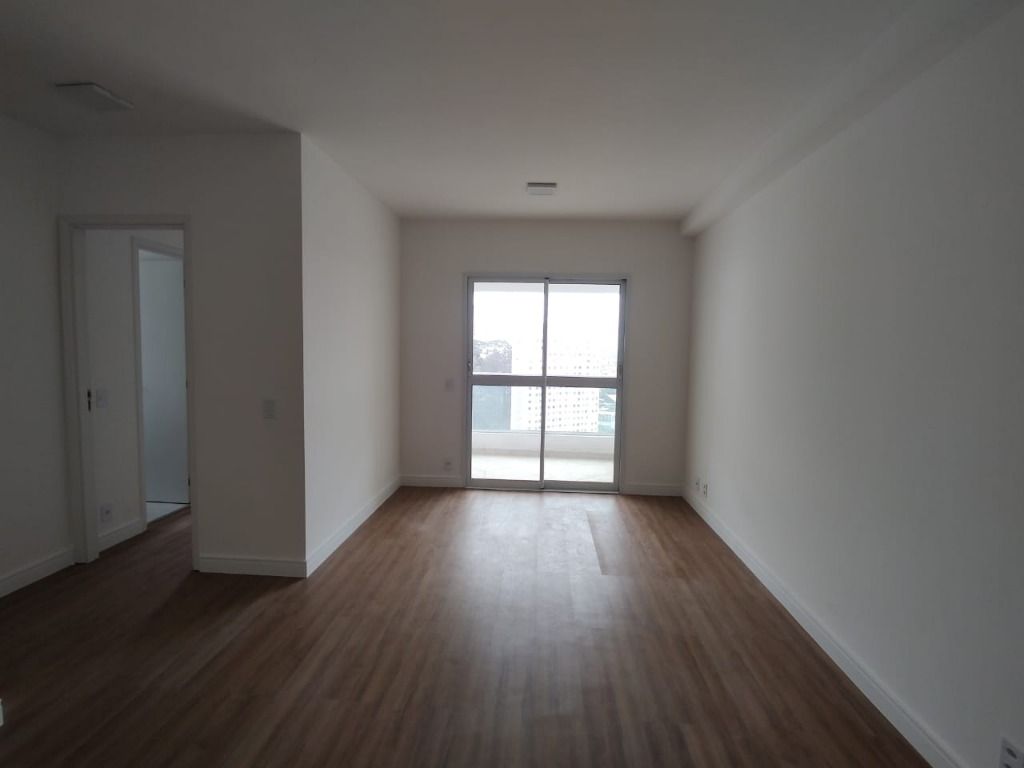 Apartamento para alugar com 2 quartos, 64m² - Foto 7