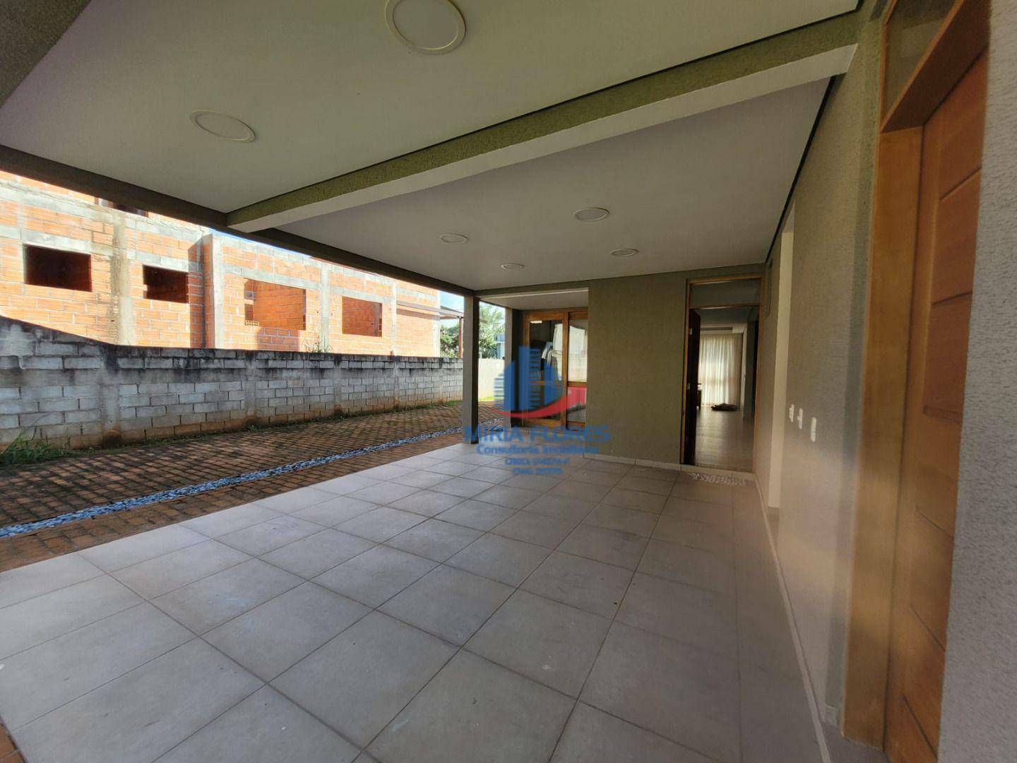 Casa de Condomínio à venda com 3 quartos, 248m² - Foto 3