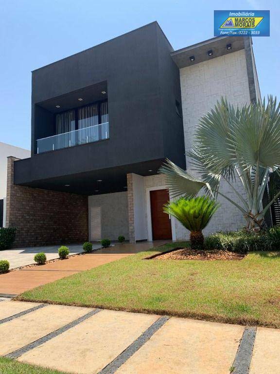 Casa de Condomínio à venda com 3 quartos, 320m² - Foto 1