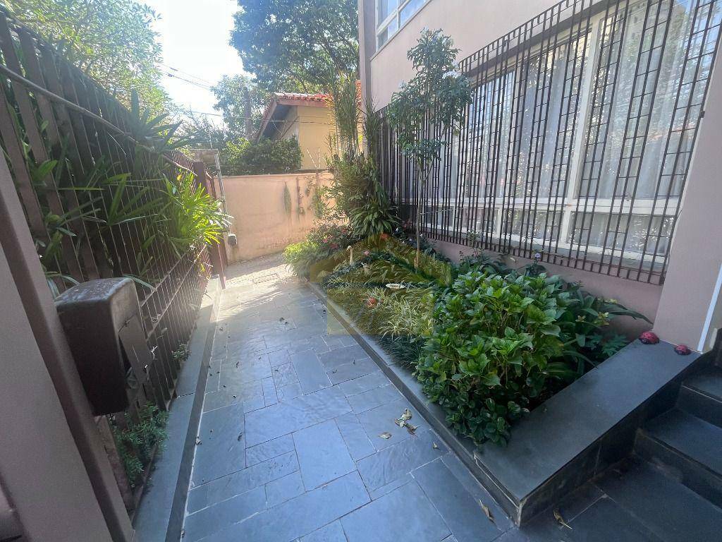 Apartamento à venda com 3 quartos, 135m² - Foto 24