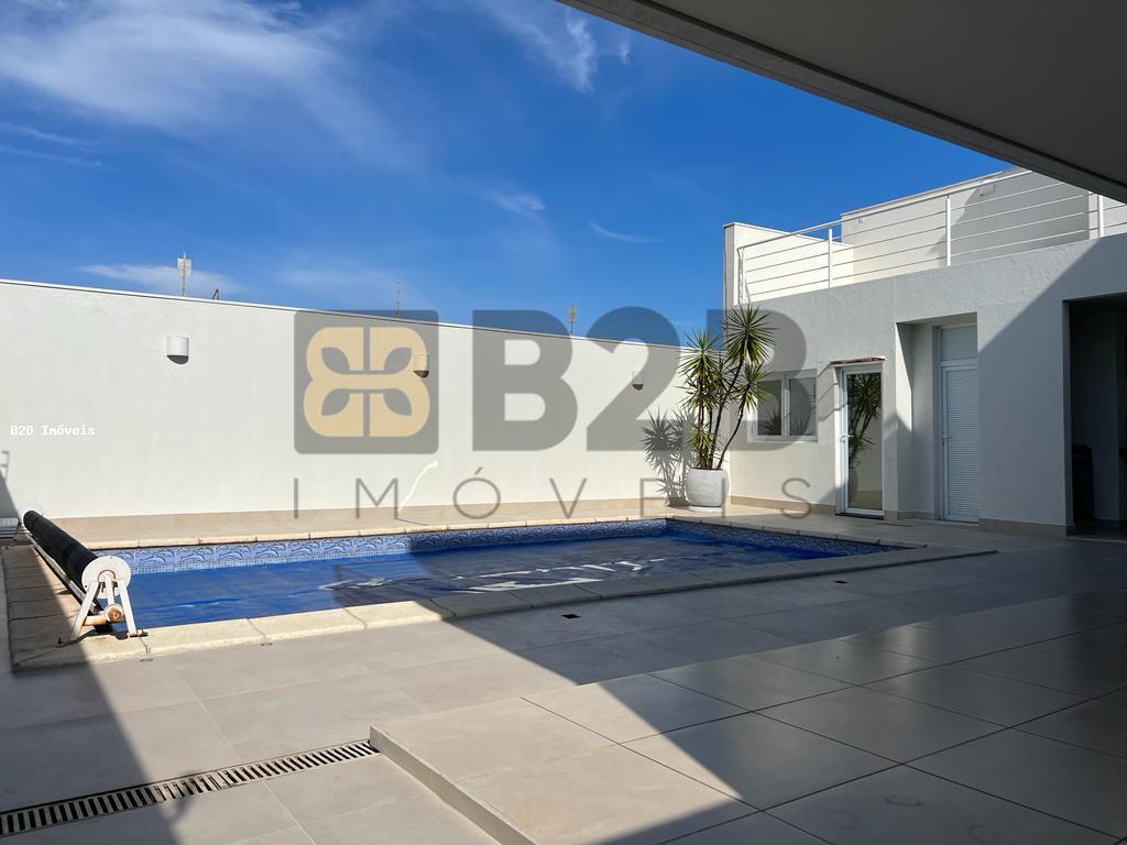 Casa à venda com 4 quartos, 345m² - Foto 14