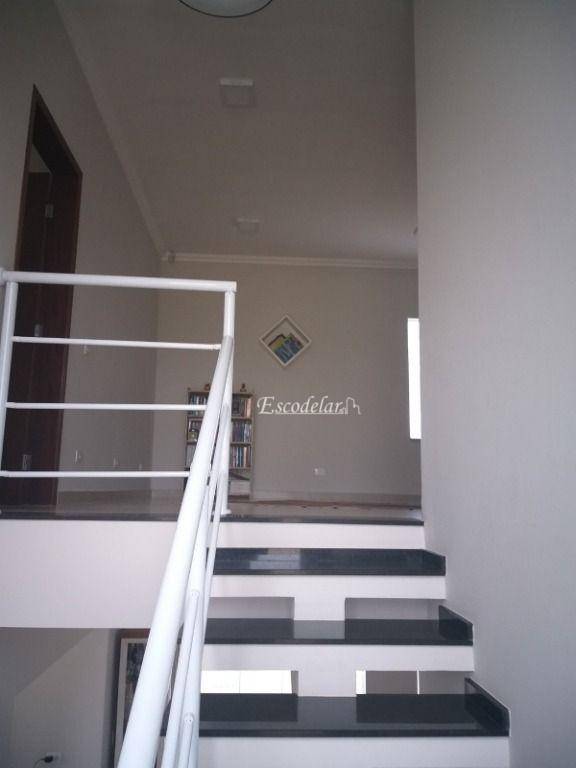 Casa de Condomínio à venda com 3 quartos, 197m² - Foto 11