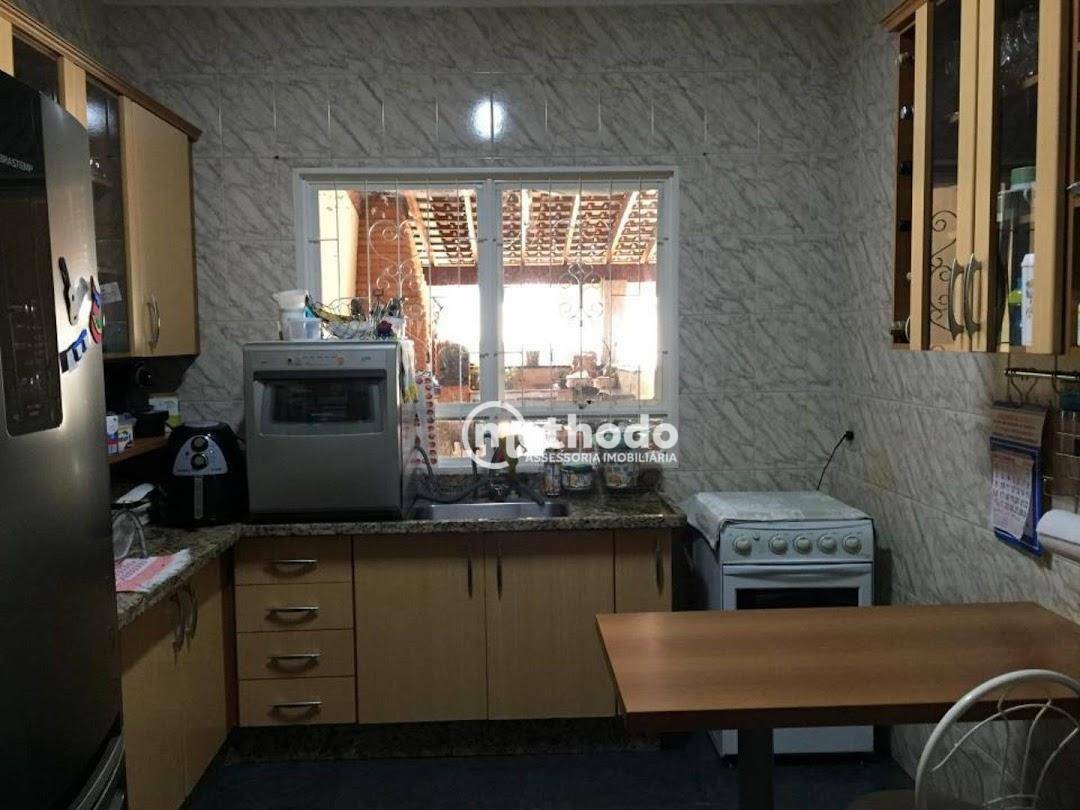 Casa à venda com 3 quartos, 200m² - Foto 3