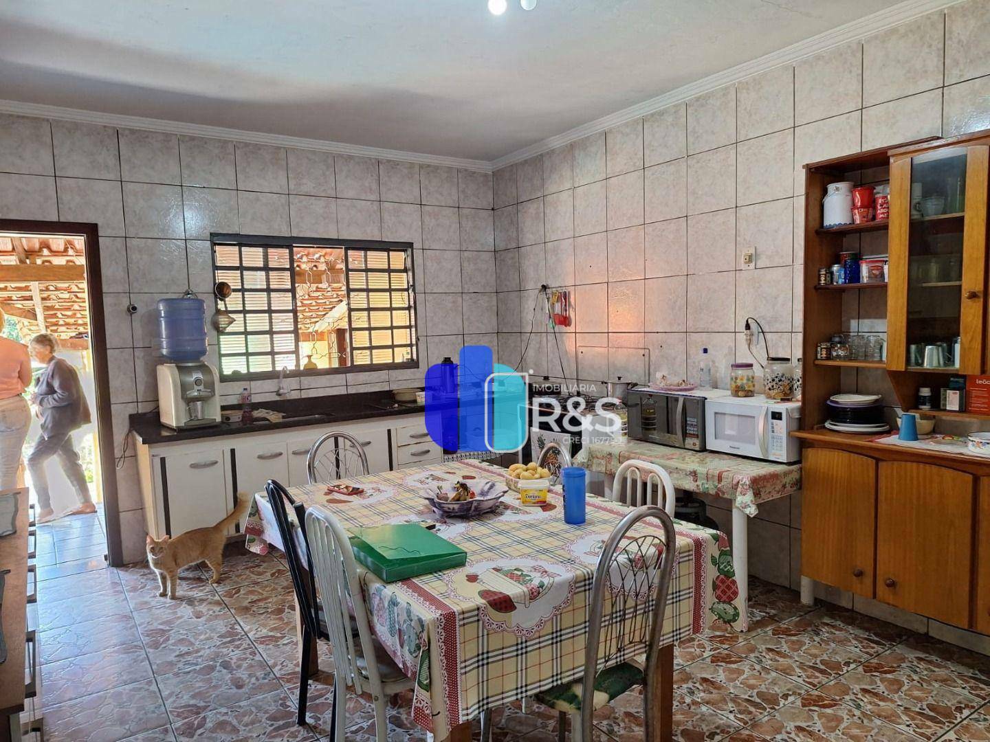 Chácara à venda com 3 quartos, 180m² - Foto 8