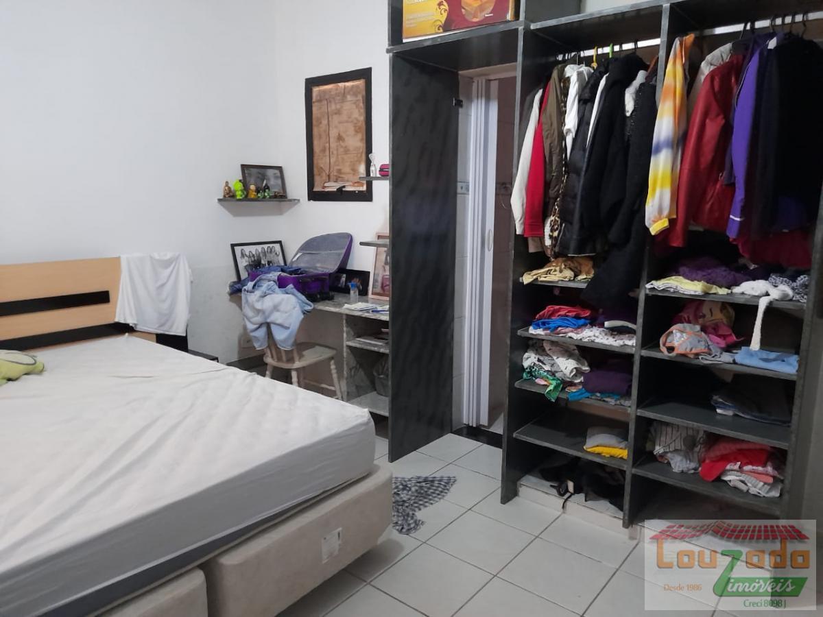 Sobrado à venda com 2 quartos, 180m² - Foto 6