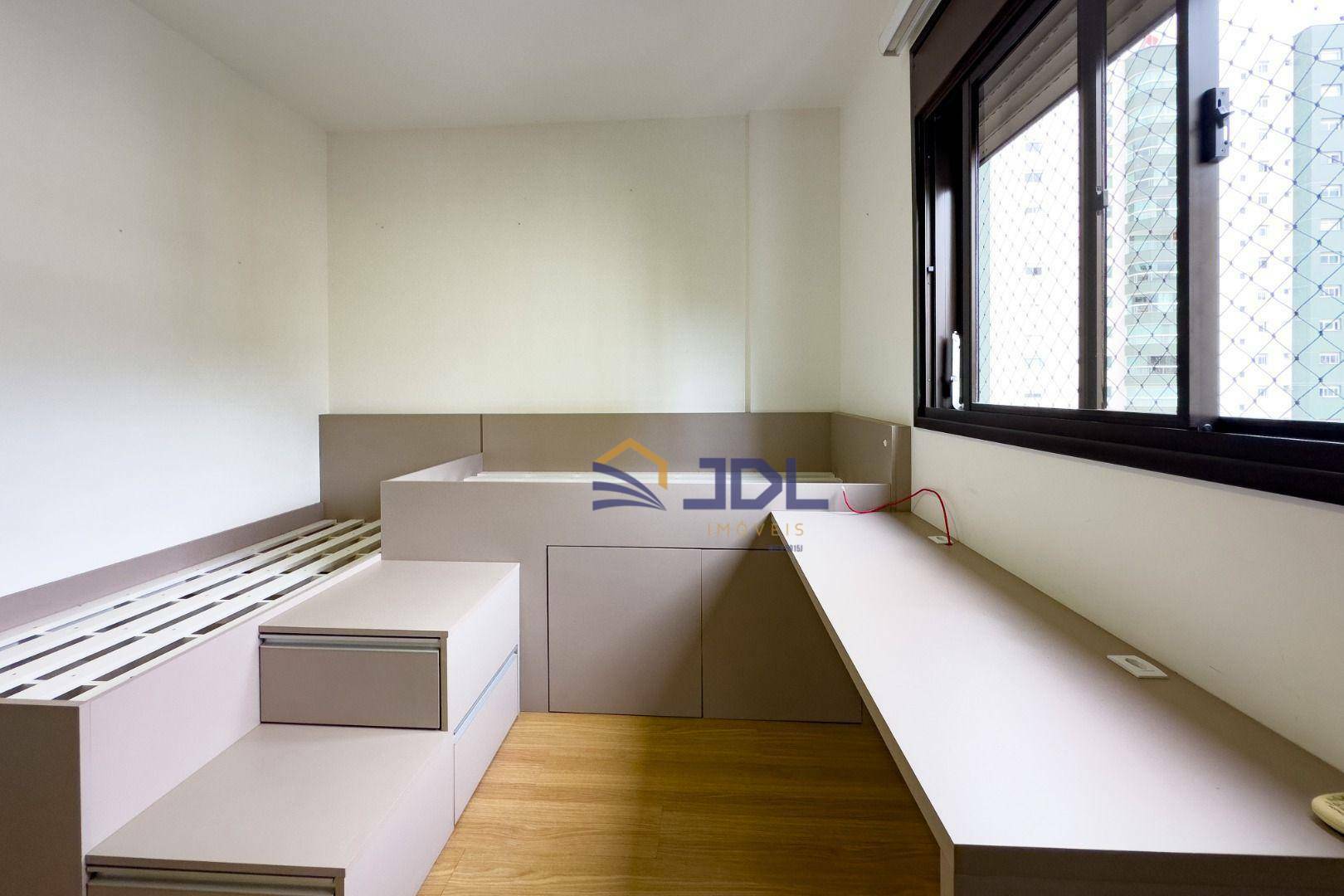 Apartamento à venda com 3 quartos, 113m² - Foto 22