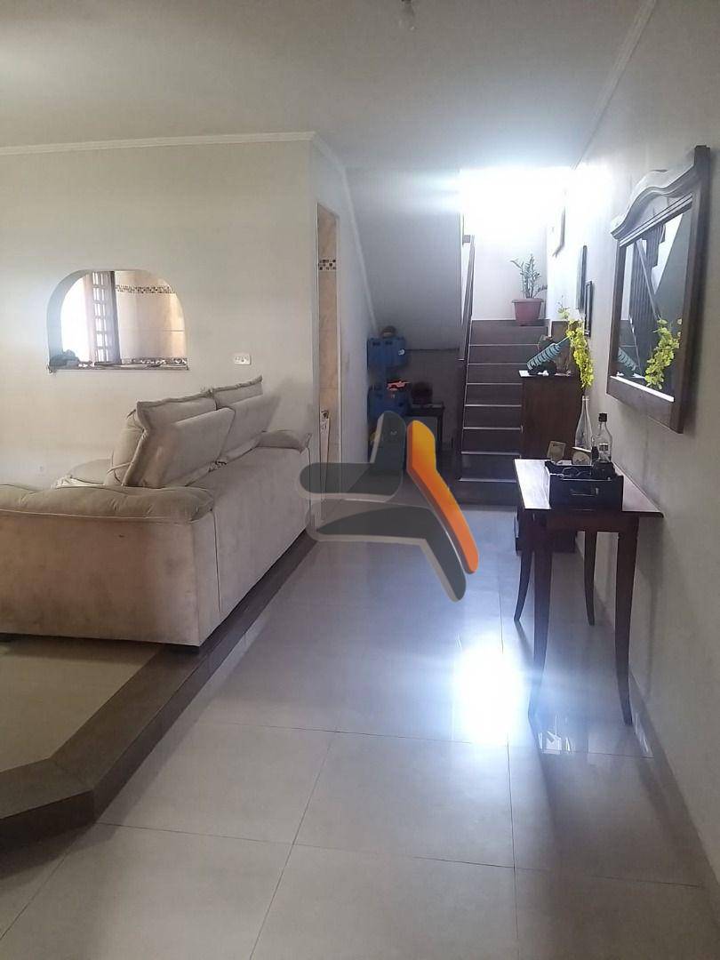 Casa à venda com 3 quartos, 164m² - Foto 2