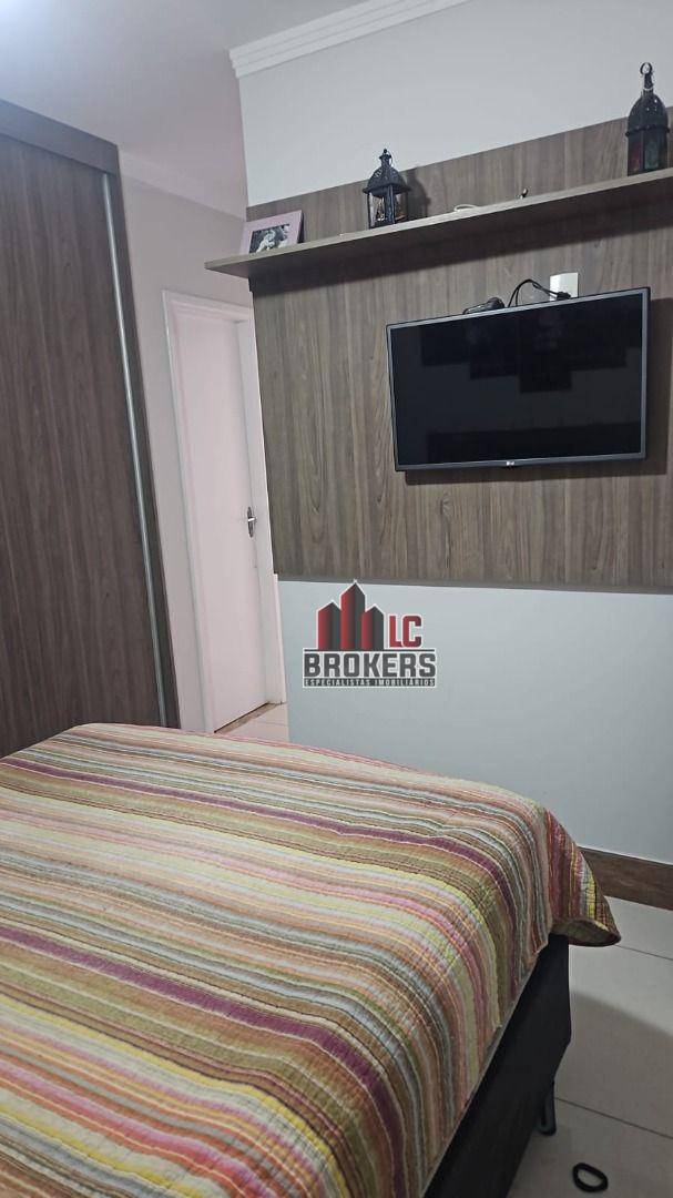 Apartamento para alugar com 2 quartos, 70m² - Foto 22